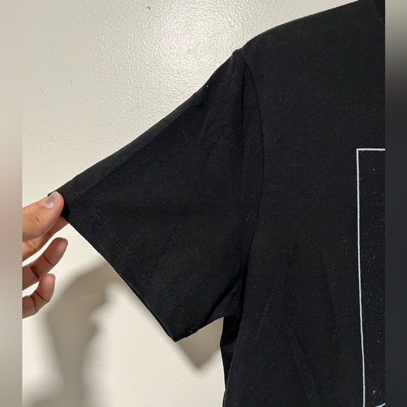 Old Navy Men’s Arcade Graphic T-Shirt M – Black Soft-Wash Cotton Blend - Picture 7 of 9